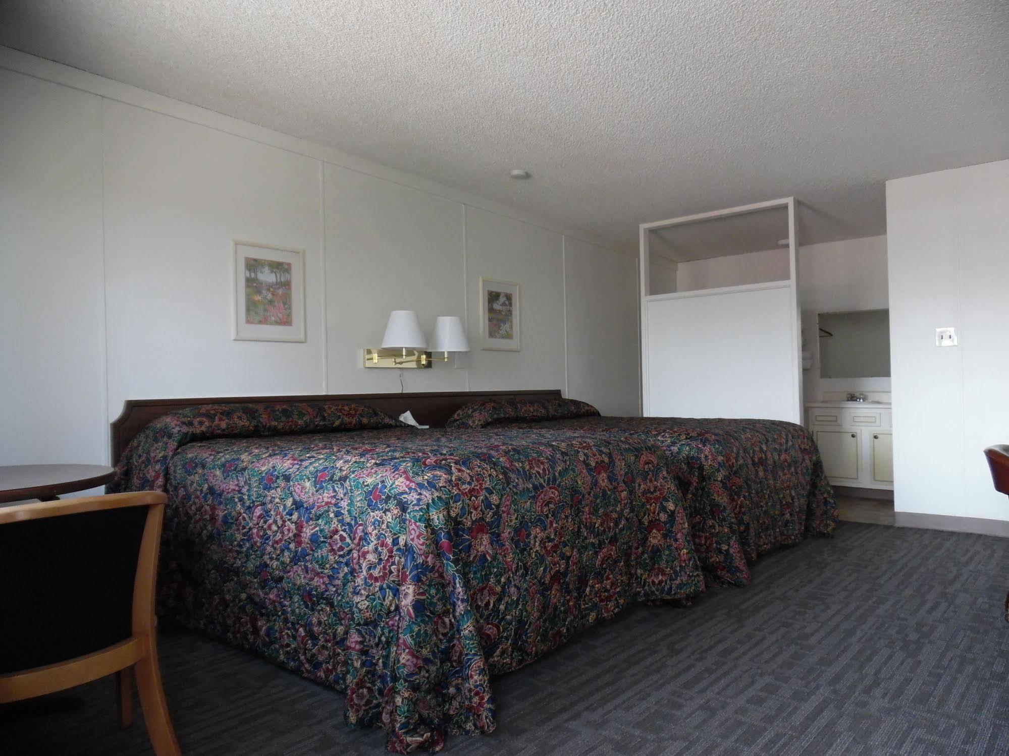 Budget Host Inn Fort Collins Ngoại thất bức ảnh